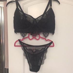 VS NEW 2 pc set Push Up Lace Bra & Bikini 36DDD/L